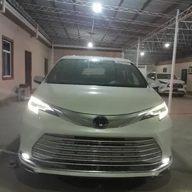 Toyota Sienna 2022