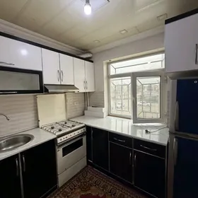 2 nji etaj 2 komnat jaý 