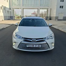 Toyota Camry 2016