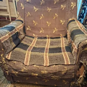 Диван с креслами