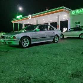 BMW E39 1999