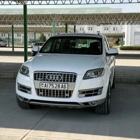 Audi Q7 2011