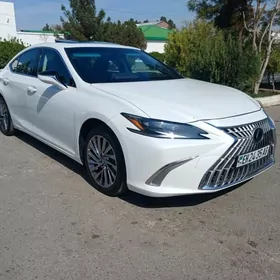 Lexus ES 350 2022