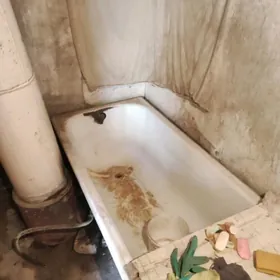 Титан и ванна