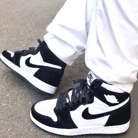 Кроссовки новые 36размер