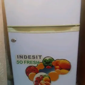 Holodinok mini indesit