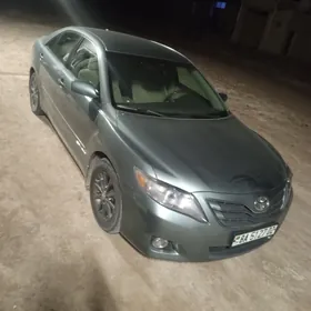 Toyota Camry 2010