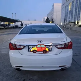 Hyundai Sonata 2012
