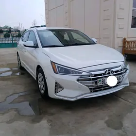 Hyundai Elantra 2019