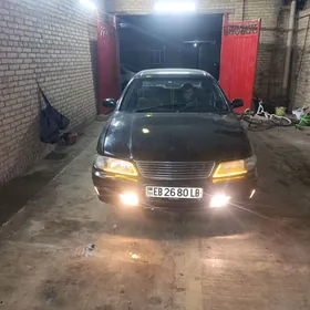 Nissan Maxima 1996