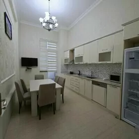 Аренда 4 ком элитка р-н Беркар