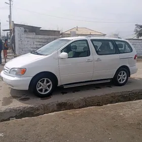 Toyota Sienna 2000