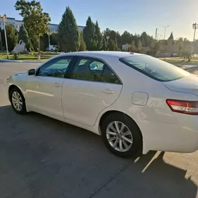 Toyota Camry 2010