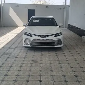 Toyota Camry 2022