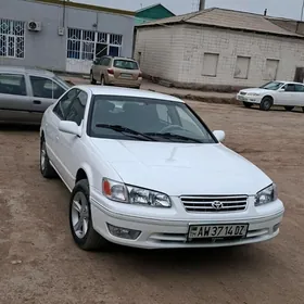 Toyota Camry 1999