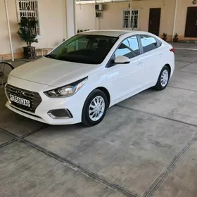 Hyundai Accent 2022