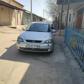 Opel Astra 2002