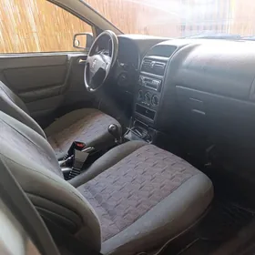 Opel Astra 2003