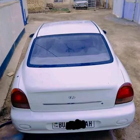 Hyundai Sonata 1999