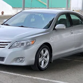 Toyota Camry 2011