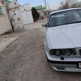 BMW 525 1992