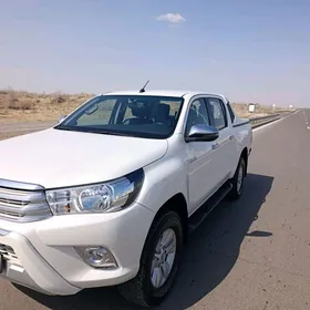 Toyota Hilux 2020