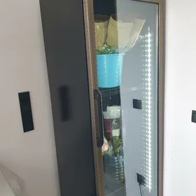 Холодильник  витрина.