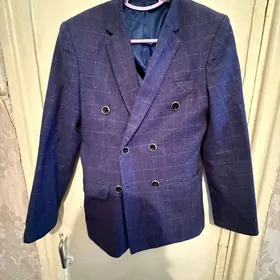 Tazeje toy kastyumlar