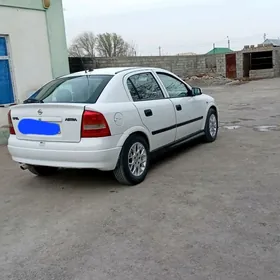 Opel Astra 2003