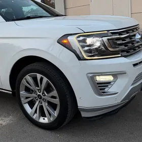 Ford Expedition 2021