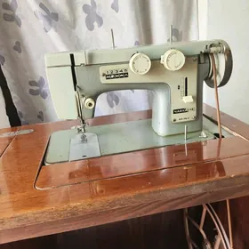 швейная машинка