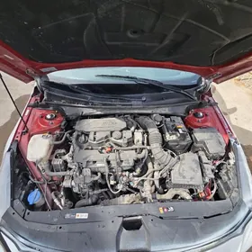 Hyundai Elantra 2022