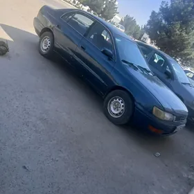 Toyota Corona 1995