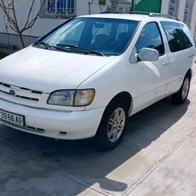 Toyota Sienna 2000