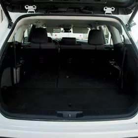 Toyota Highlander 2020