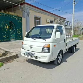 Kia Bongo 2013