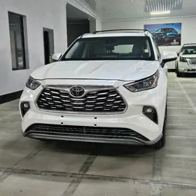 Toyota Highlander 2020