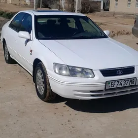 Toyota Camry 1998