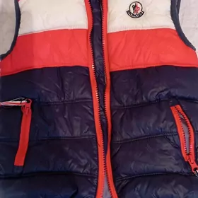 Безрукавка тёплая