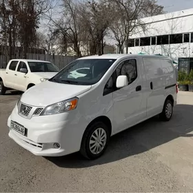 Nissan NV200 2021