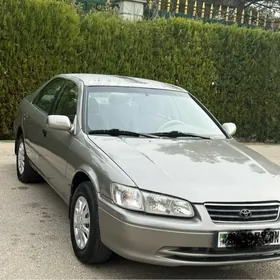 Toyota Camry 1998