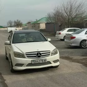 Mercedes-Benz C350 2009