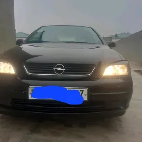Opel Astra 2003