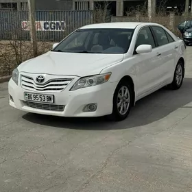 Toyota Camry 2010