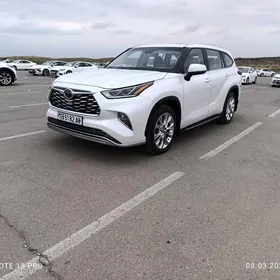 Toyota Highlander 2020