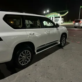 Toyota Land Cruiser Prado 2021