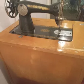 швейная машинка  советская