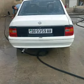 Opel Vectra 1990