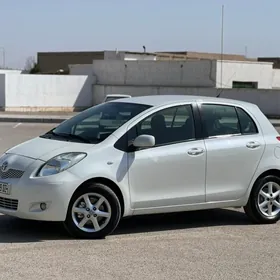 Toyota Yaris 2012