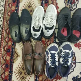 Kôwúś Aŷakgaplar